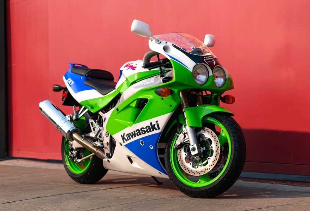 Kawasaki store zx6r 1990