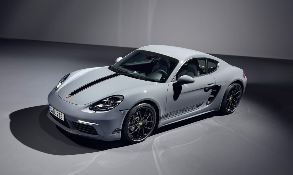 Porsche 718 Cayman Arctic Grey