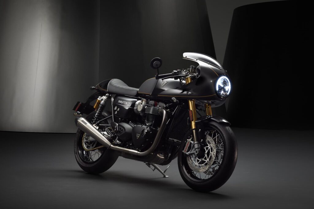 Triumph Thruxton TFC Front 3-4 studio