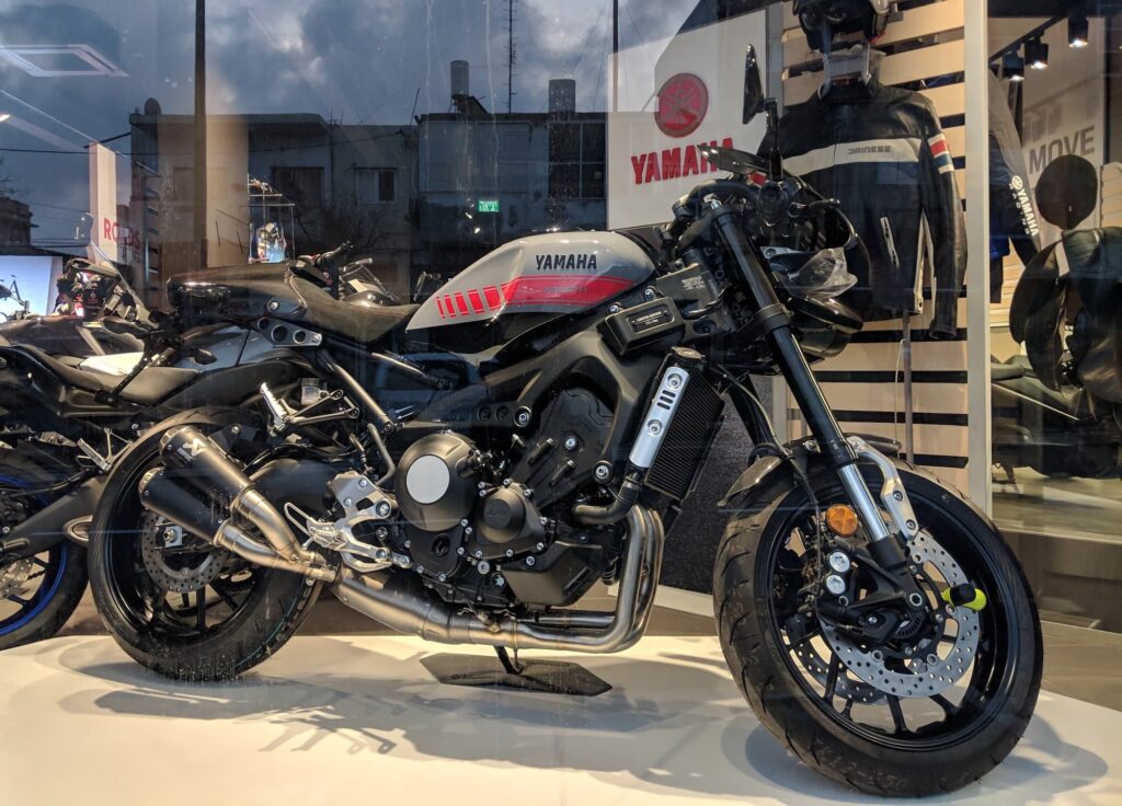 Yamaha XSR900 Abarth in Tel Aviv motorcycle dealership window web