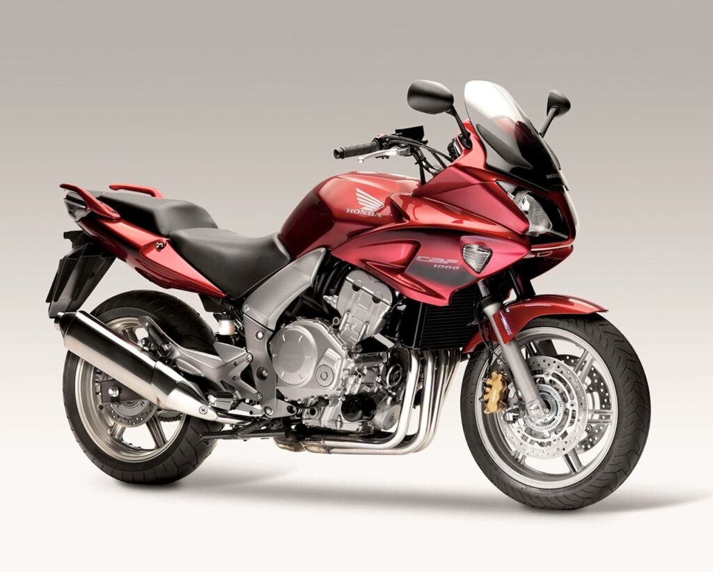 Honda CBF1000 Studio Red