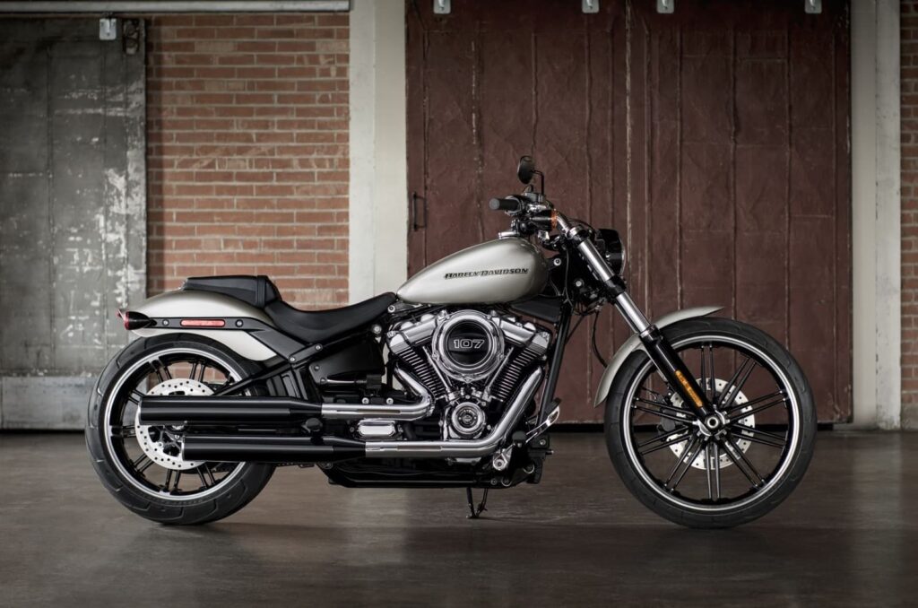 Harley-Davidson Breakout 107 FXBR Static RHS