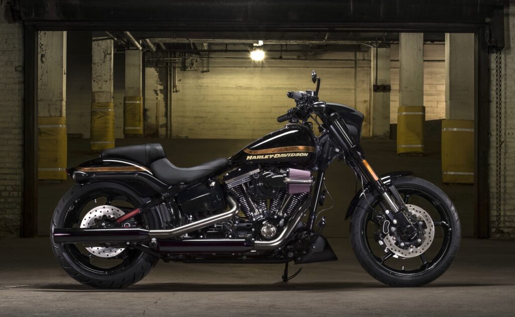 2016 Harley-Davidson Pro Street Breakout FXSE RHS Static