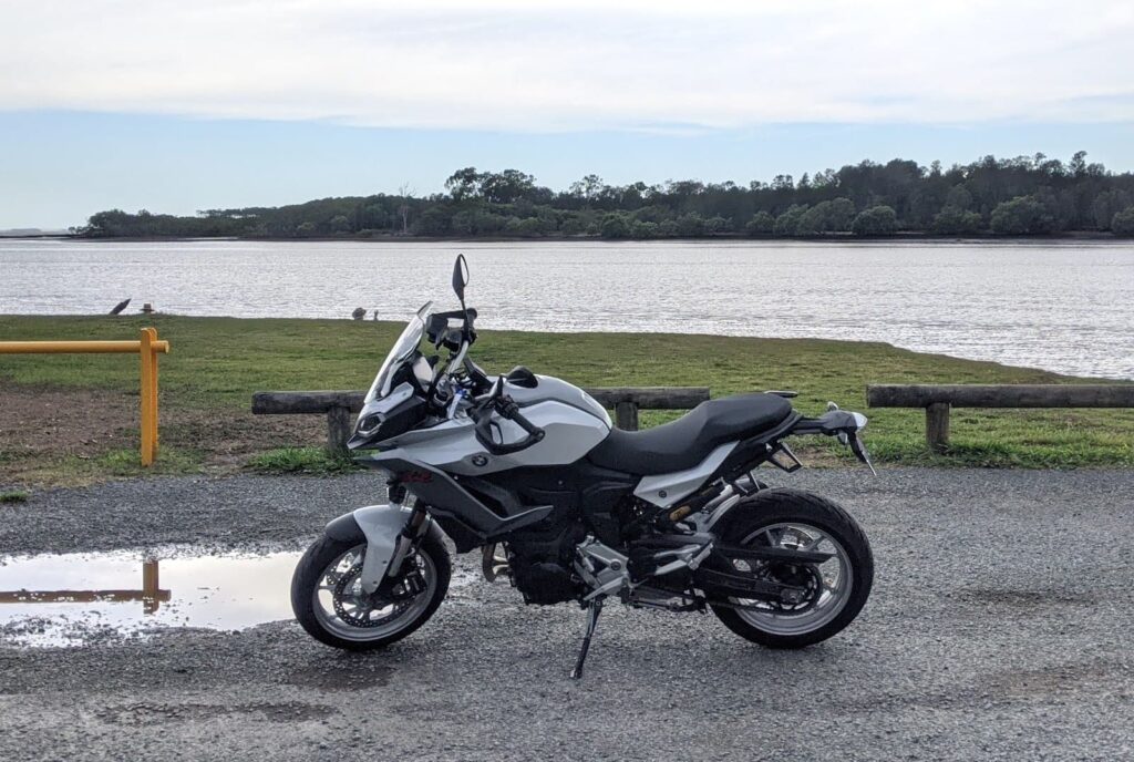 BMW F 900 XR LHS static by water