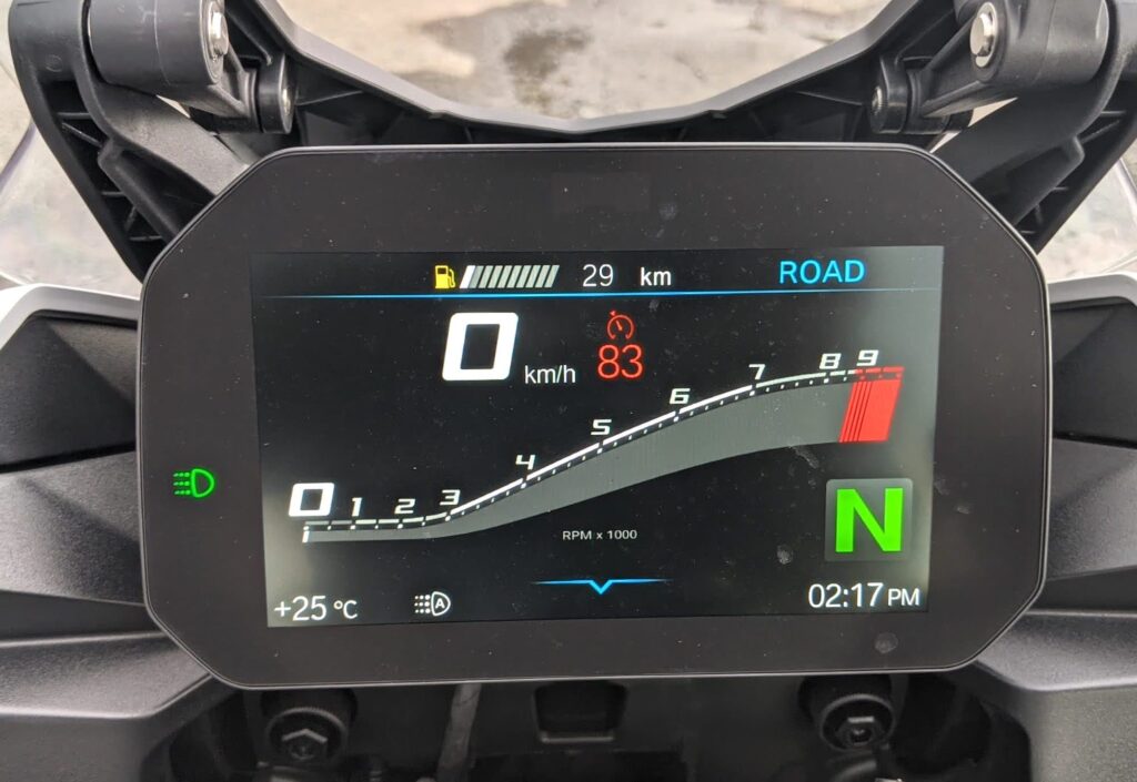 BMW F 900 XR instrument cluster tft