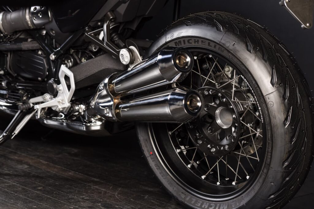 BMW R 12 nineT rear wheel and exhaust