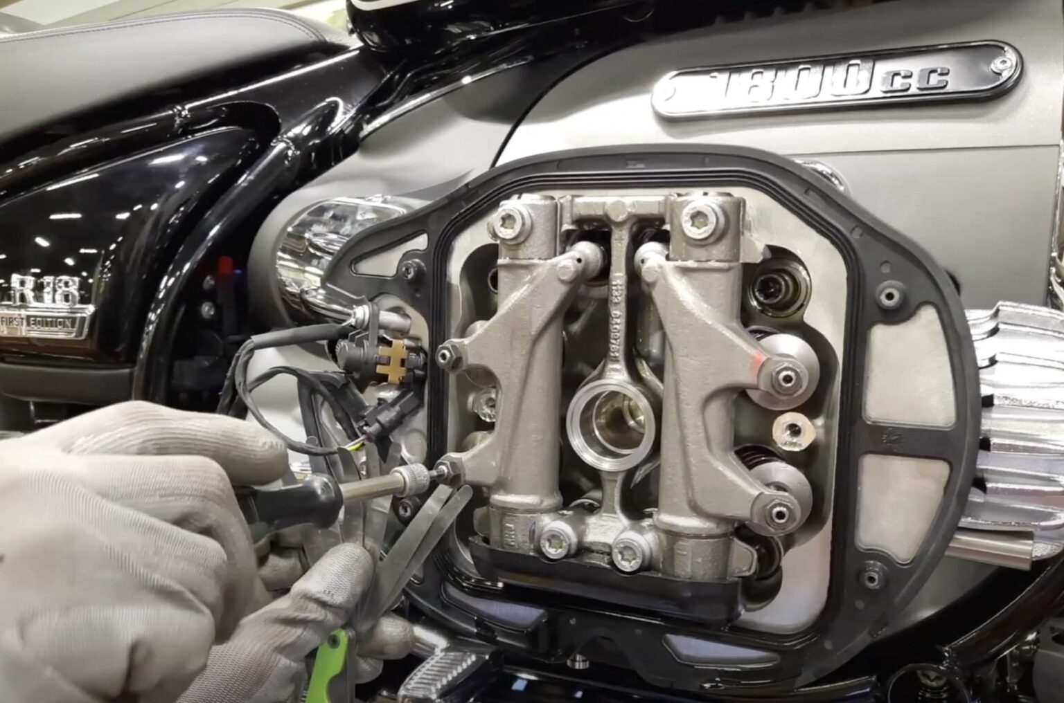 BMW Motorcycle Engines — Airheads, Hexheads, Oilheads