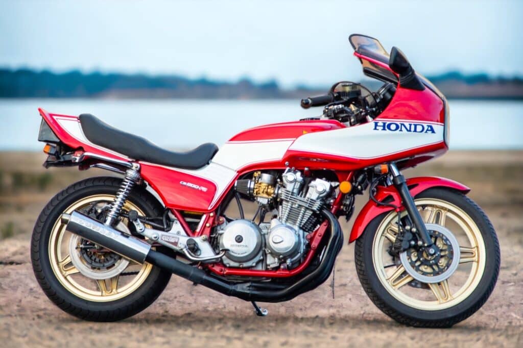 Honda CB900F2 Bol d'Or RHS