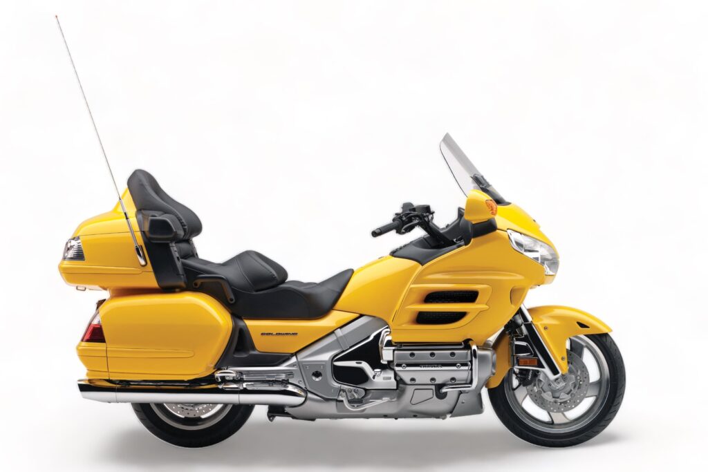 2010 Gold Wing yellow RHS studio shadow