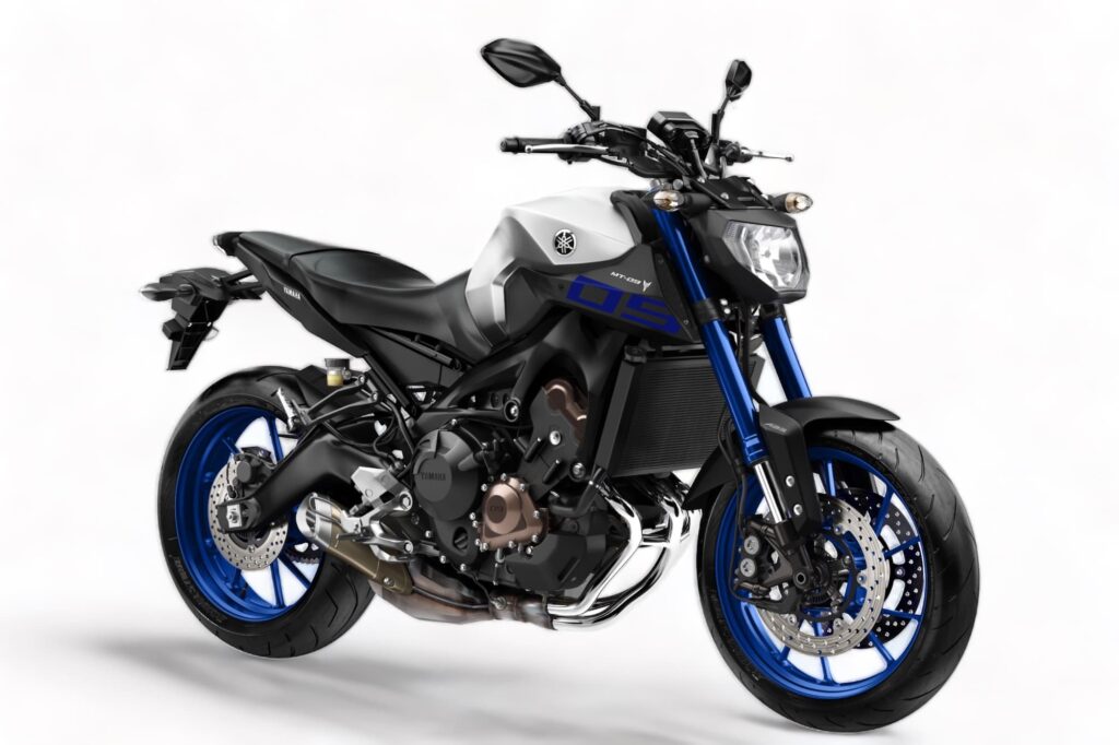 2014 Yamaha MT-09 — Silver and Blue