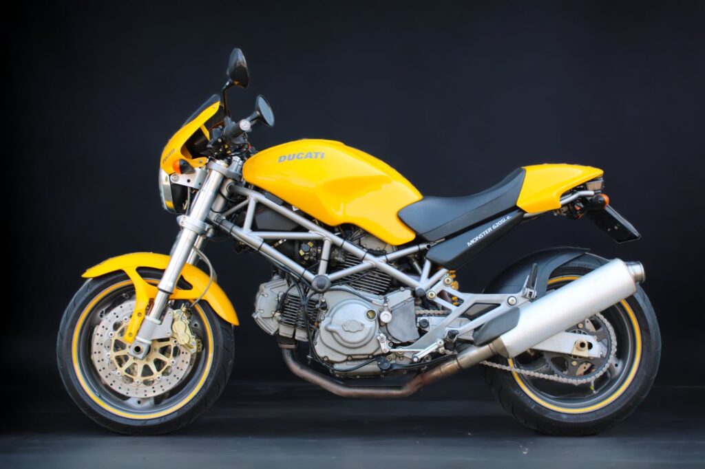 Ducati Monster 620 i.e Yellow LHS