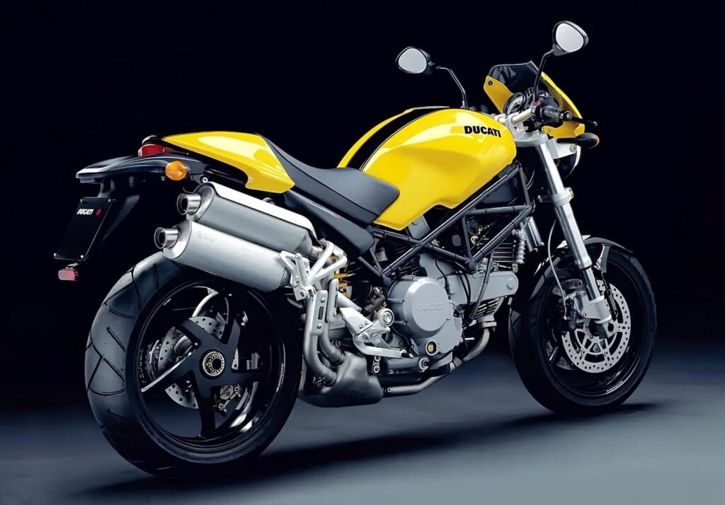 Ducati Monster S2R800 RHS rear 3-4