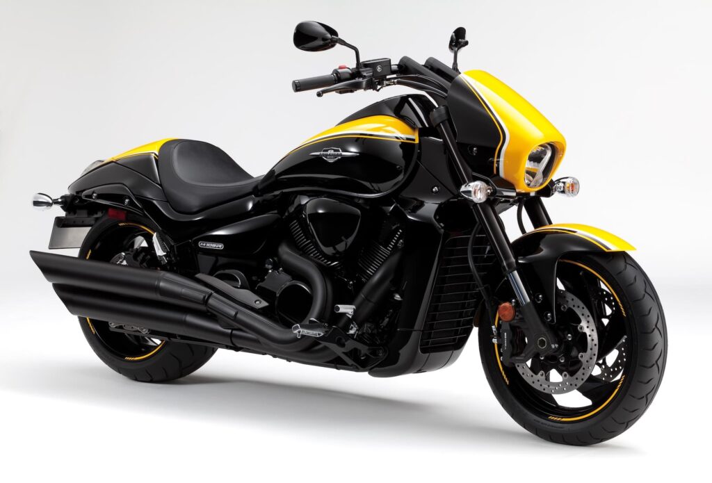 Suzuki Boulevard M109R Yellow and Black 1