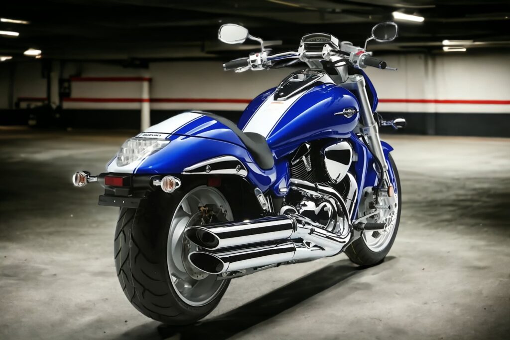 2007 Suzuki Boulevard M109R Blue with White Stripe