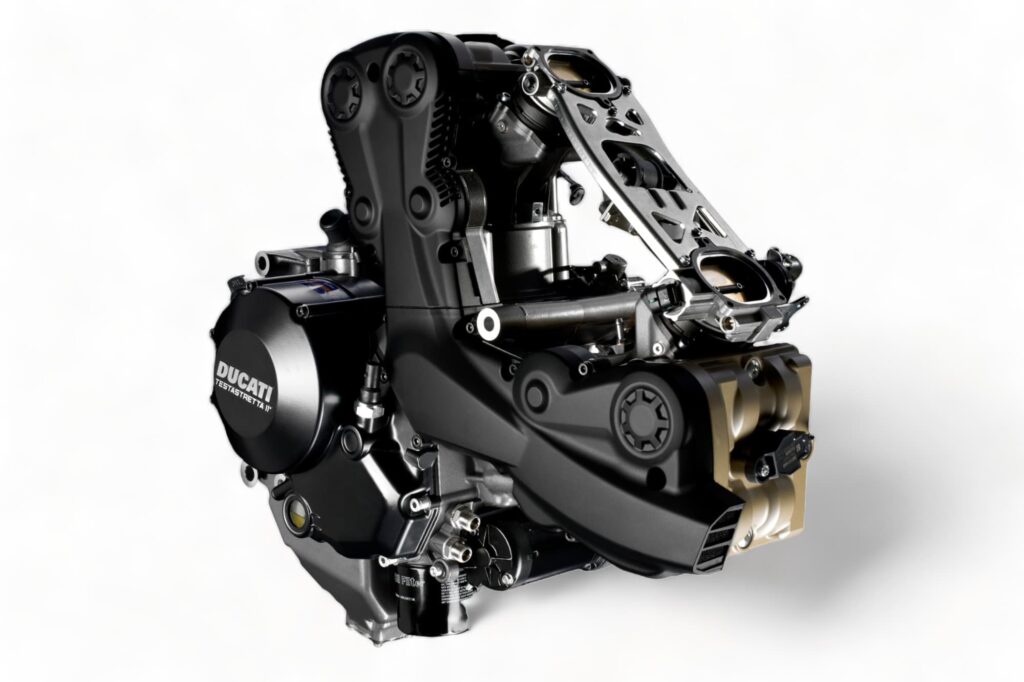 Ducati Streetfighter 848 Testastretta-11 engine