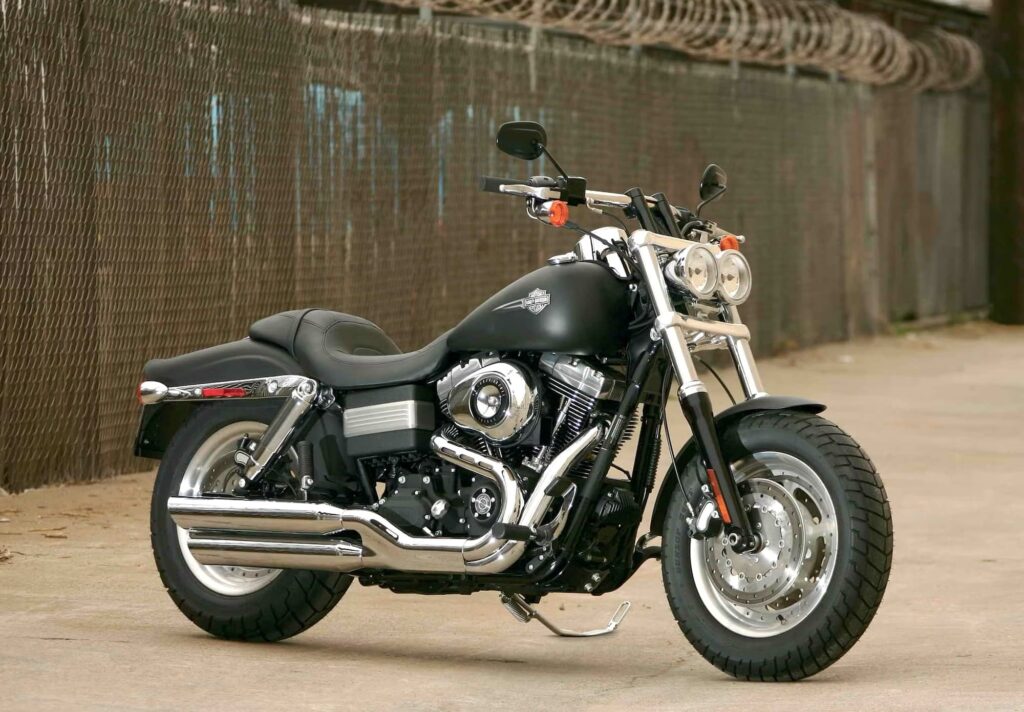 2008 Harley-Davidson FXDF Dyna Fat Bob Static RHS 3-4