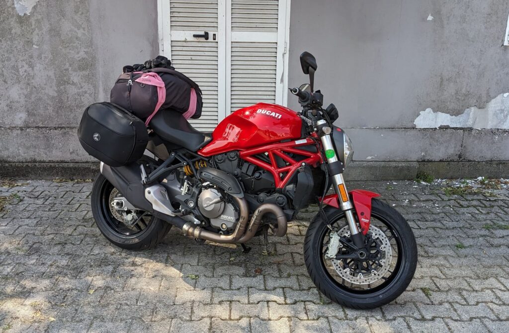 Ducati Monster 821 rented at HP Motorrad Italy