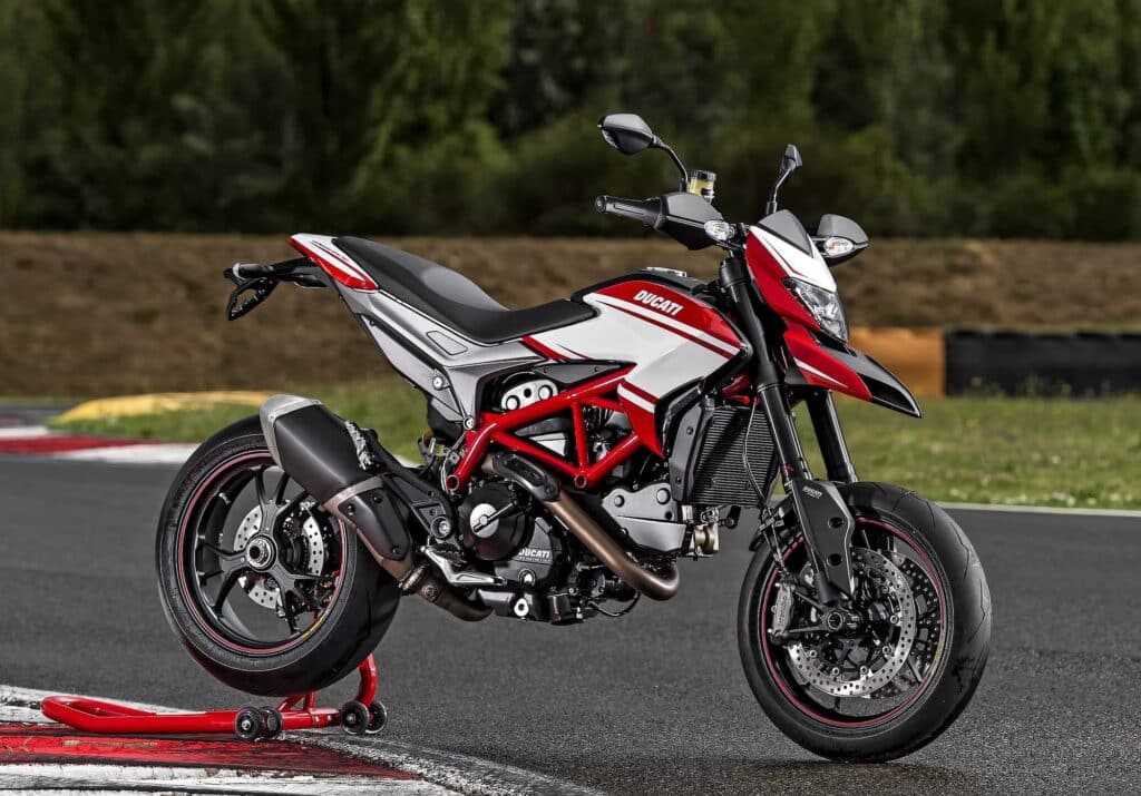 2013 Ducati Hypermotard 821 SP RHS Static on track