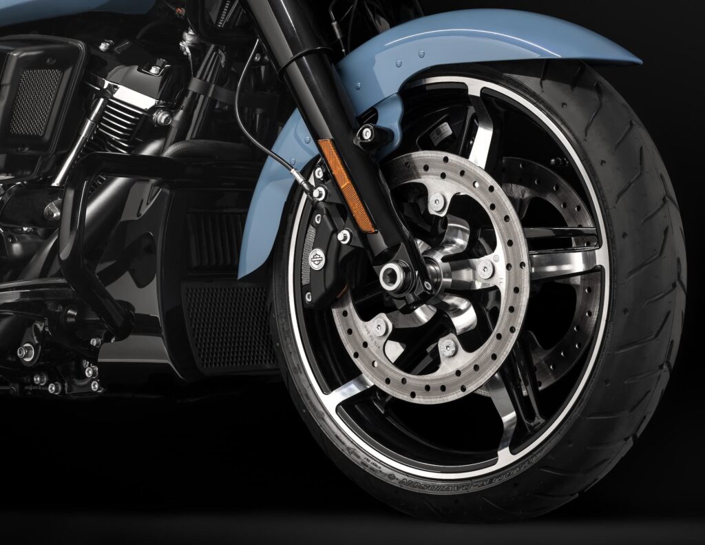 2024 Harley-Davidson Road Glide Shark Skin Blue front wheel and radiator