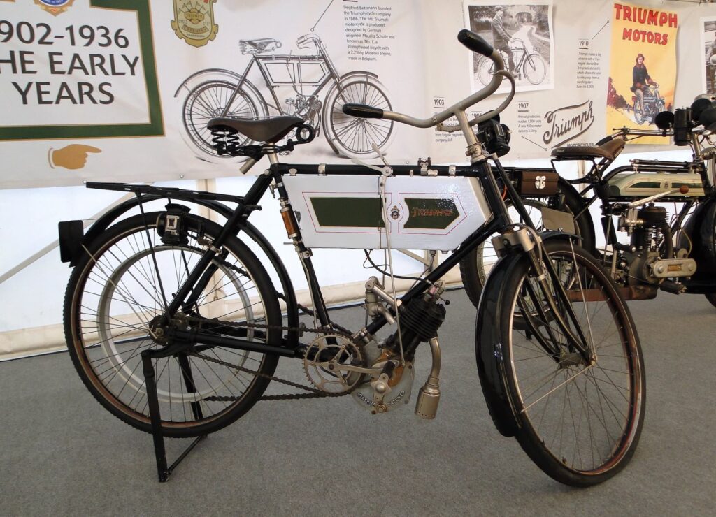Old Triumph vs Hinckley / John Bloor Triumph 1 1902 Triumph No. 1 from Triumph Museum