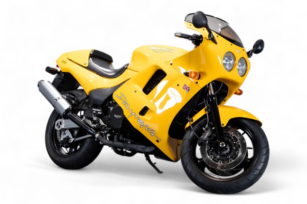 Triumph Daytona Model History and Buyer’s Guide (1967-2026) 5 Yellow Triumph Daytona 900, right-front three-quarter view