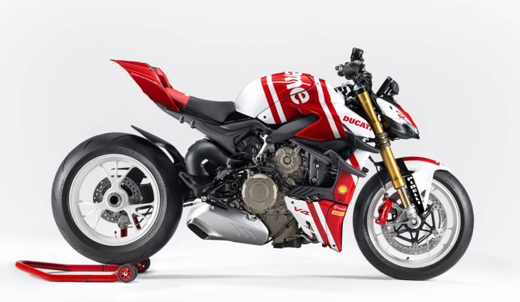 2025 Ducati Streetfighter V4 Supreme
