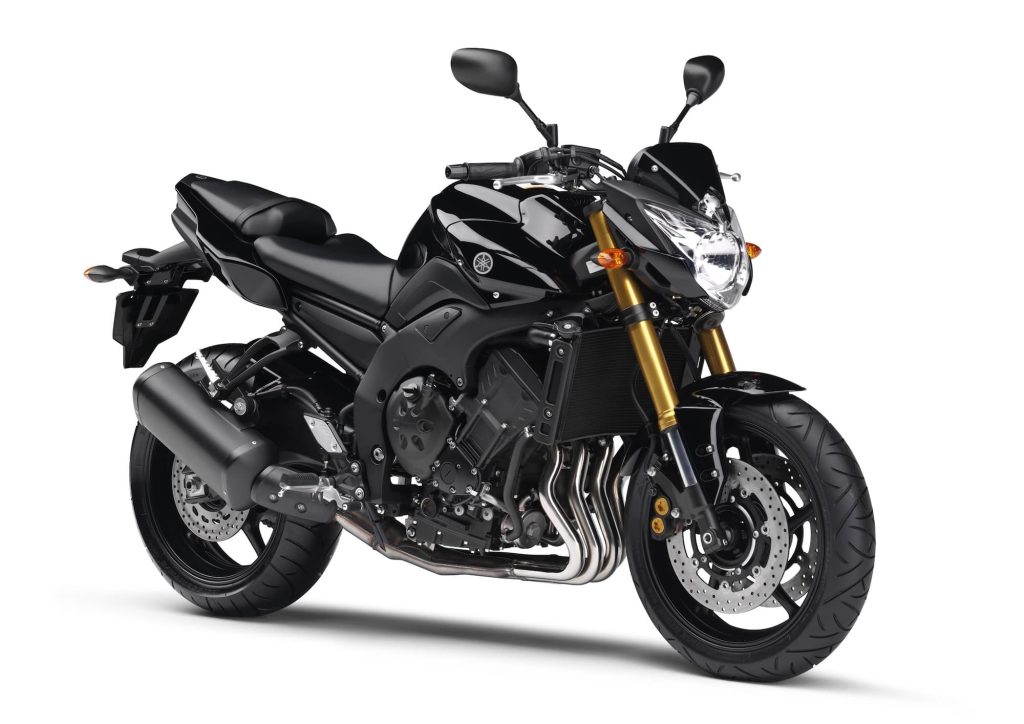 All About the Yamaha CP3 Motor — History, Technology, Models 5 2011 Yamaha FZ8 RHS 3-4 black