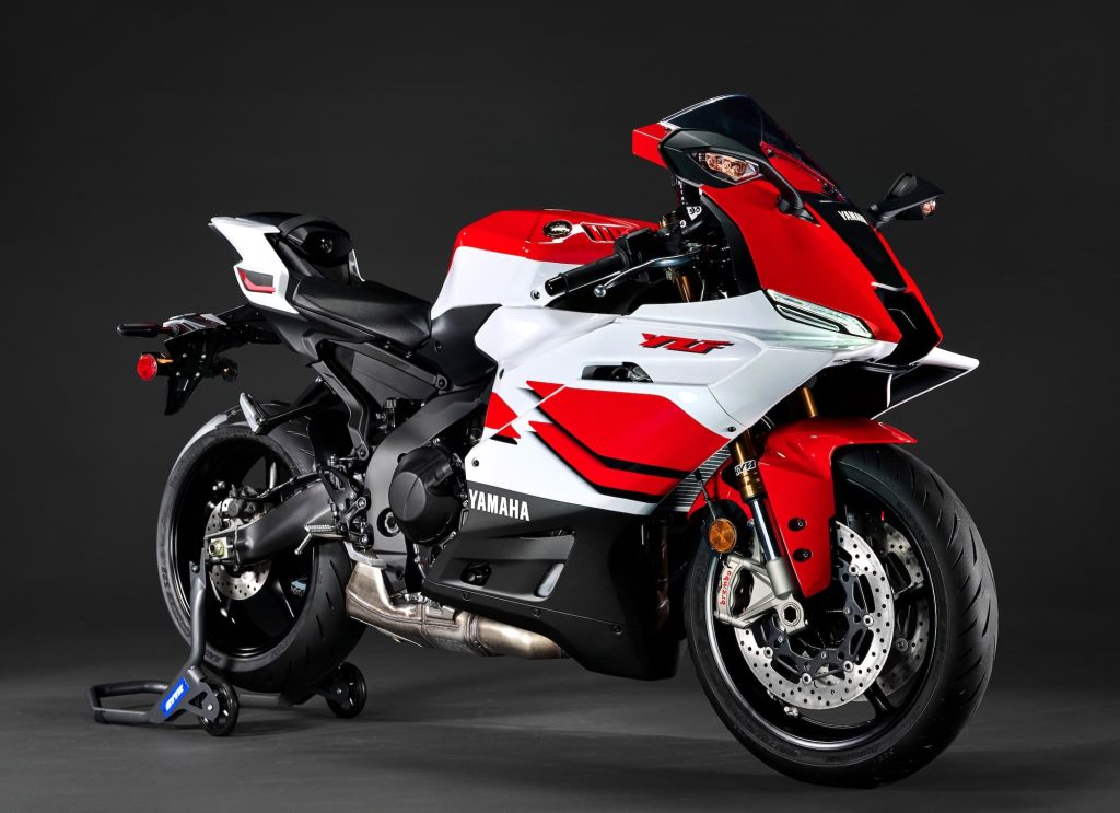 All About the Yamaha CP3 Motor — History, Technology, Models 34 2026 Yamaha YZF-R9 SP RHS 3-4 studio image