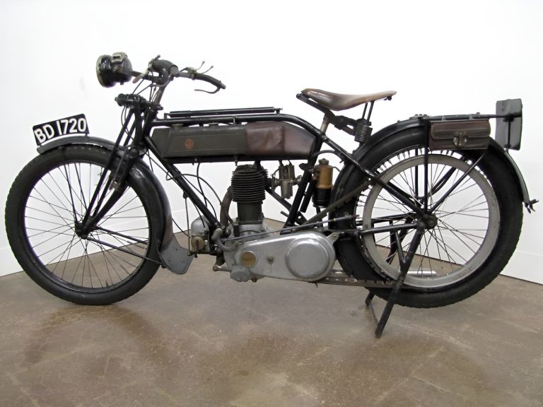 Triumph Model H Roadster 1917 1600