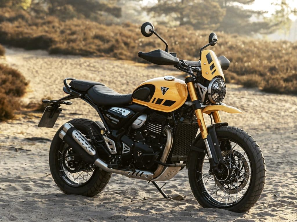 Triumph 400 Model Guide 14 Triumph Scrambler 400 XC on sand
