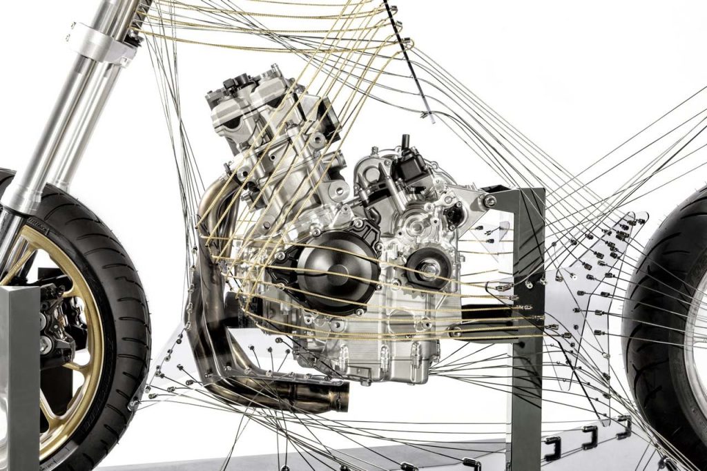 All About the Yamaha CP3 Motor — History, Technology, Models 7 Yamaha CP3 Crossplane Concept