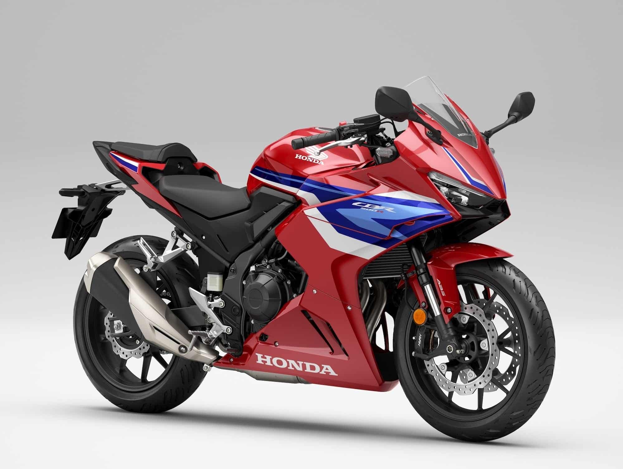 Kawasaki Ninja 300, 400, Ninja 500, Z300, Z400, and Z500 — Complete Buyer’s Guide 20 Red 2024 Honda CBR500R viewed from the right front