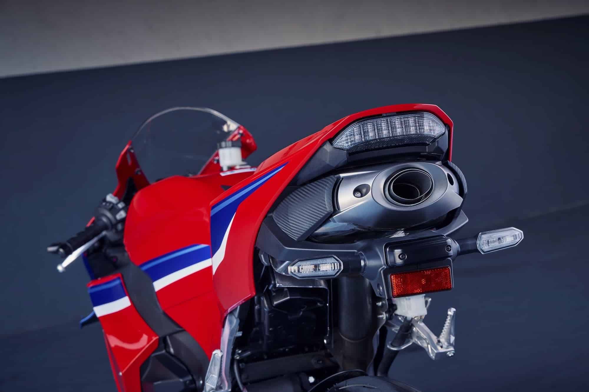 Honda CBR600RR — The Complete Buyer's Guide (2003-2026) 15 2024 Honda CBR600RR centre-up underseat exhaust