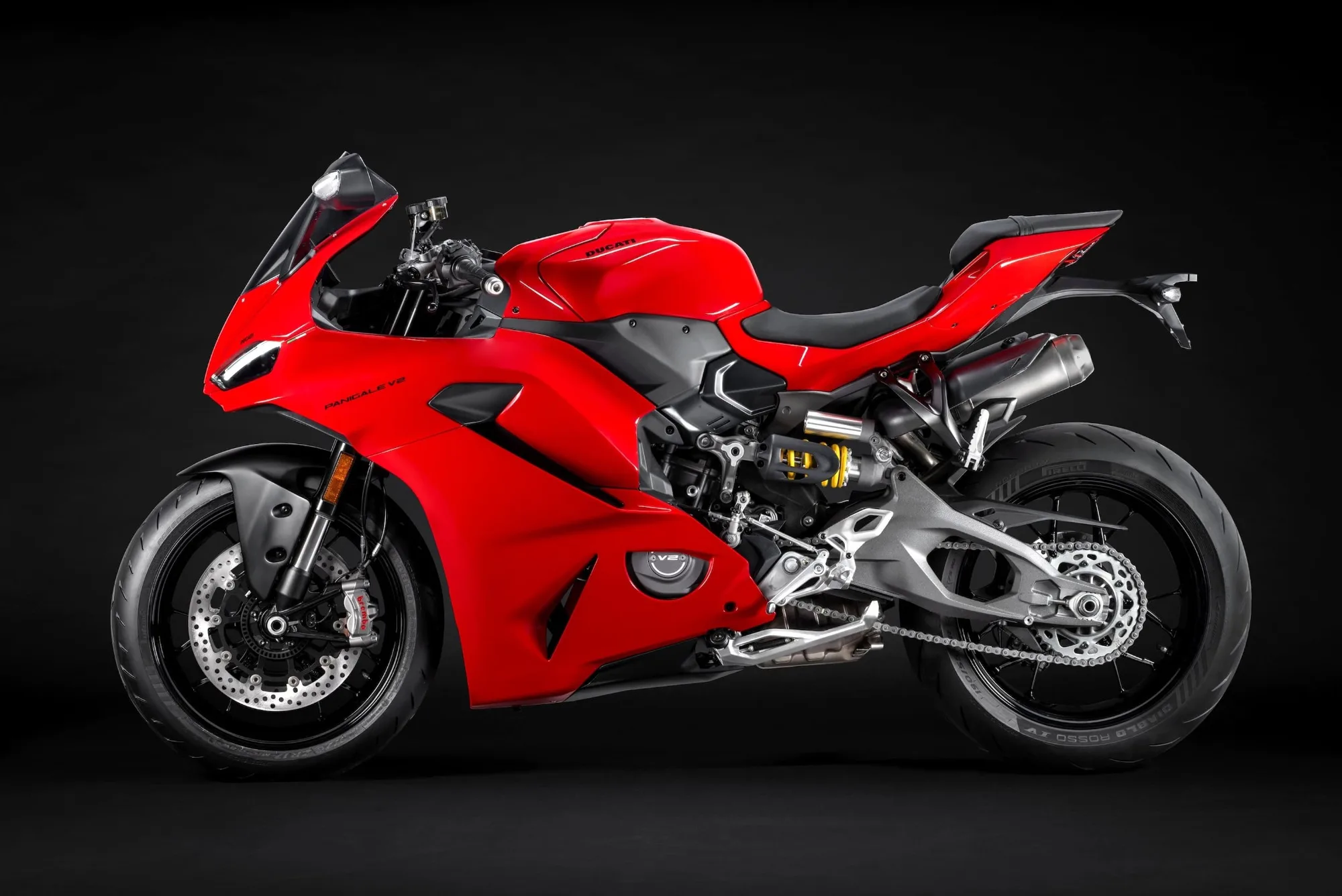 Suzuki GSX-R1000R Review & Buyer’s Guide (2017–2027) 25 2025 Ducati Panigale V2 with 890 cc V2 engine in Ducati Red
