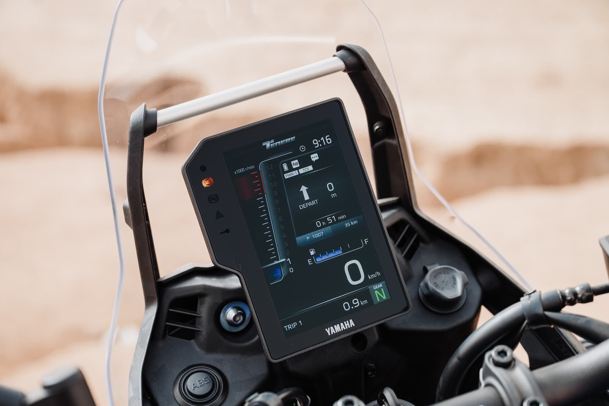 Yamaha Ténéré 700 Model Variants / Buyer’s Guide 2019-2026 14 2025 Yamaha Ténéré 700 6.3-inch TFT navigation display