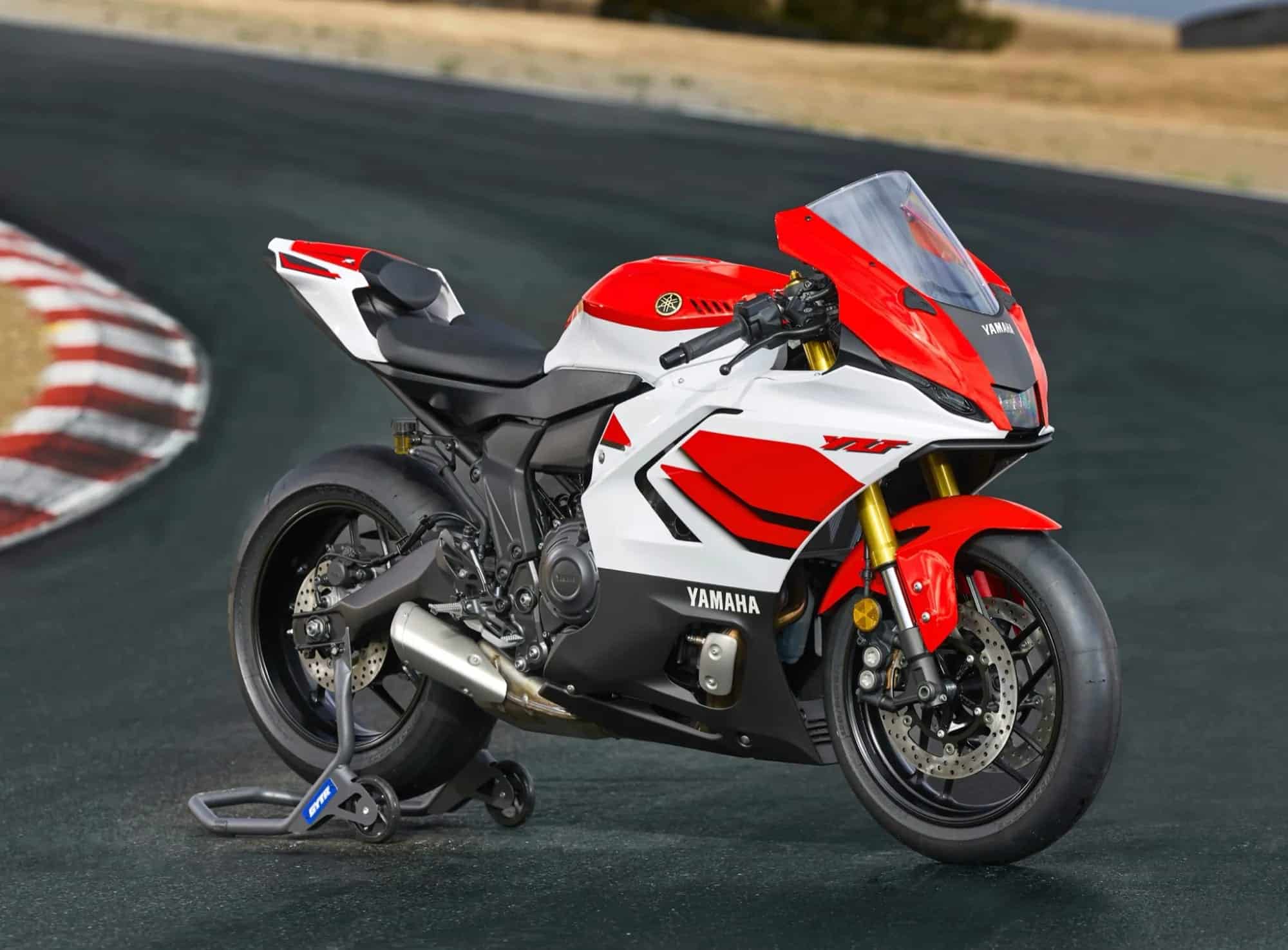 The Yamaha CP2 Motor — The Sweet Spot 7 2026 Yamaha YZF-R7 with CP2 parallel-twin engine