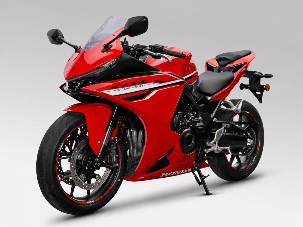 Kawasaki Ninja ZX-4R / ZX-4RR Review — The Return of the Heyday of Small Fours 13 Honda CBR500R Four LHS 3-4 studio