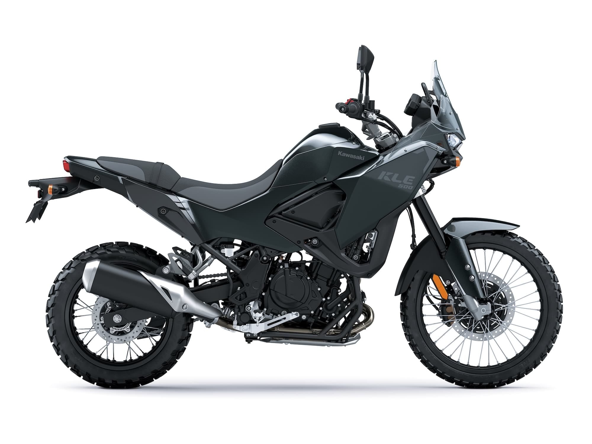 CFMOTO 450MT Review — Popular for a Reason 7 Kawasaki KLE500 in black from the right side