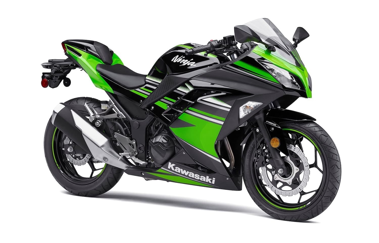 Kawasaki Ninja 300, 400, Ninja 500, Z300, Z400, and Z500 — Complete Buyer’s Guide 7 Kawasaki Ninja 300 KRT edition viewed from the right front