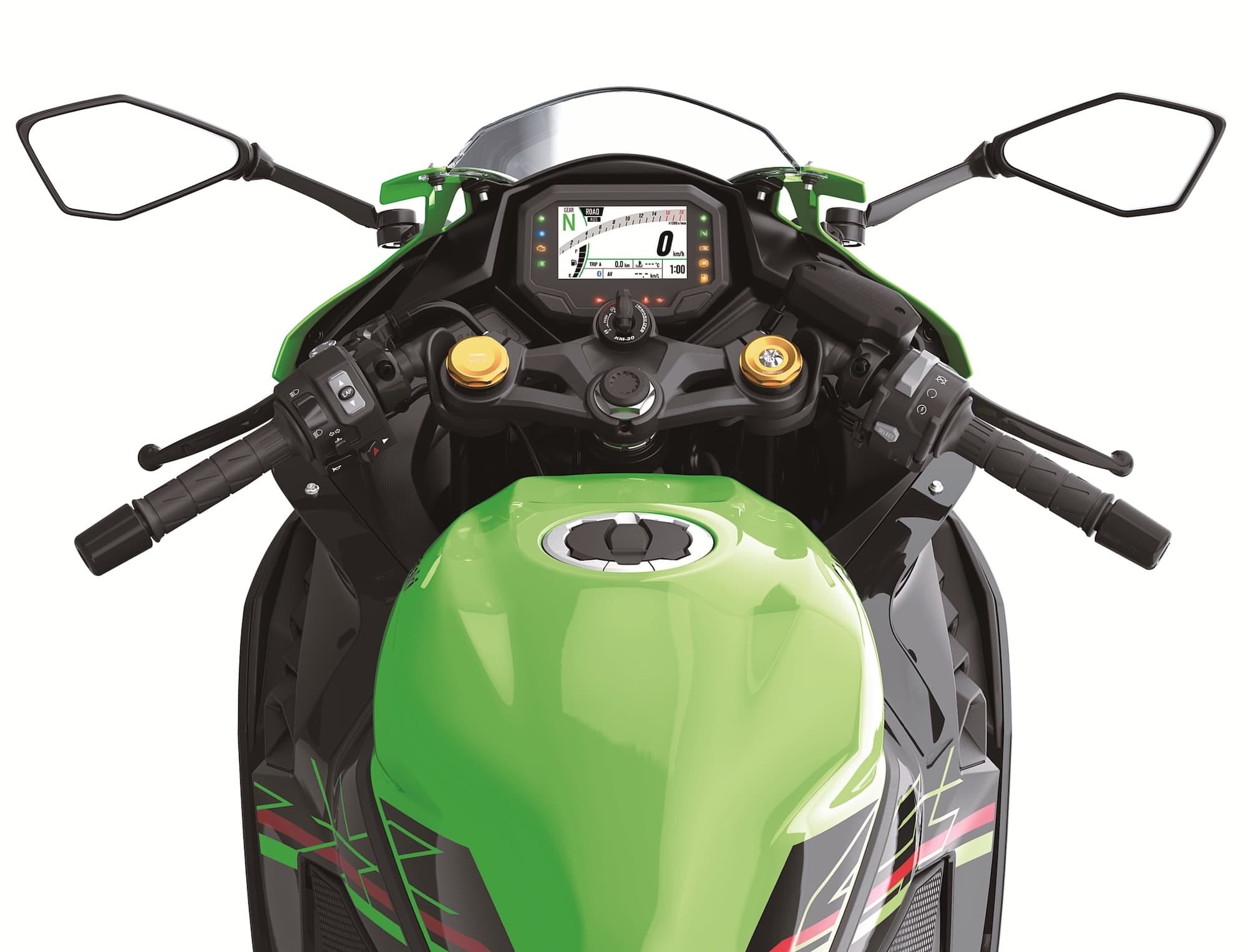 Kawasaki Ninja ZX-4R / ZX-4RR Review — The Return of the Heyday of Small Fours 9 Kawasaki Ninja ZX-4RR cockpit and clip-on handlebars