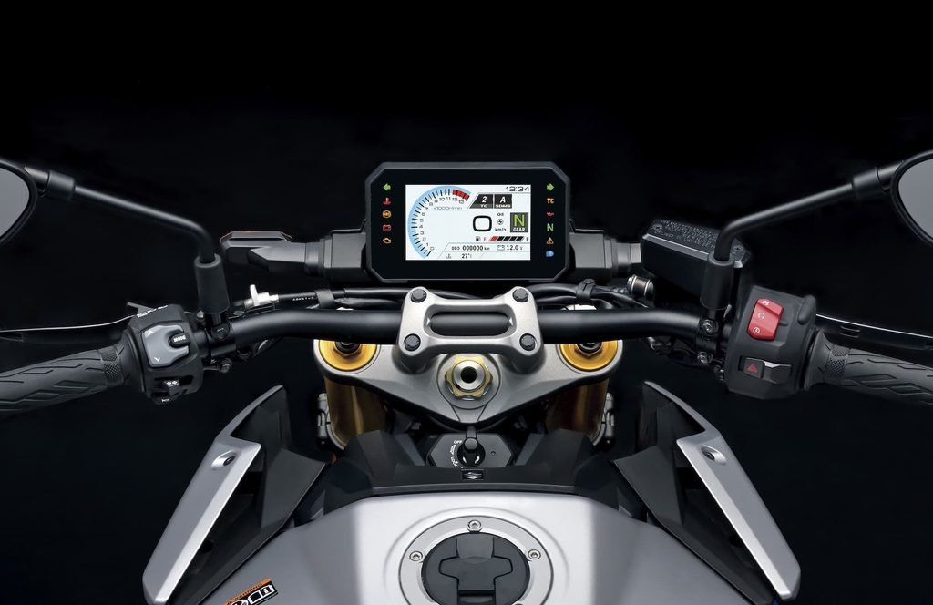 Godzilla Reborn: The Suzuki GSX-S1000 Series 13 2025 Suzuki GSX-S1000 display and controls