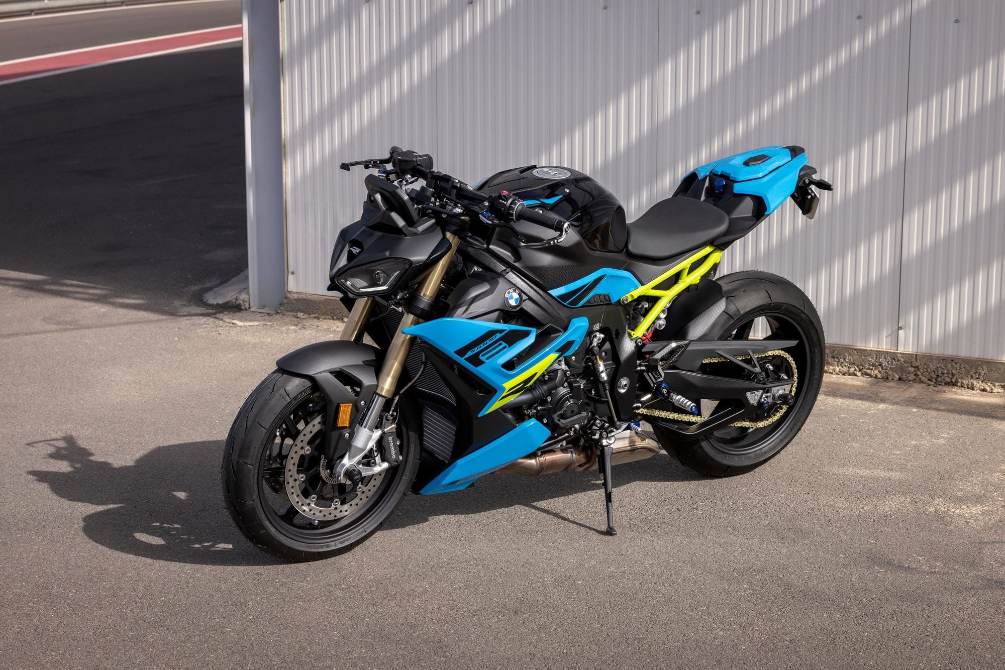 BMW S 1000 R: Complete Buyers Guide to Everyday Awesome 9 2025 BMW S 1000 R Style Sport in Bluefire and Mugiallo Yellow, front three-quarter view