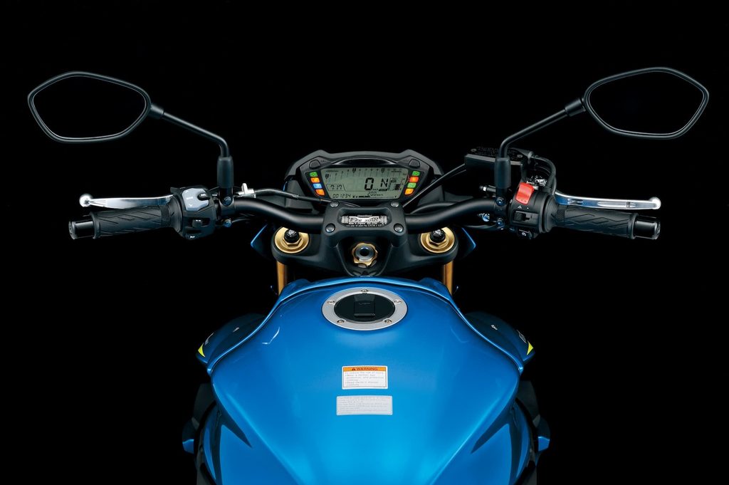 Godzilla Reborn: The Suzuki GSX-S1000 Series 5 Cockpit of first-generation Suzuki GSX-S1000