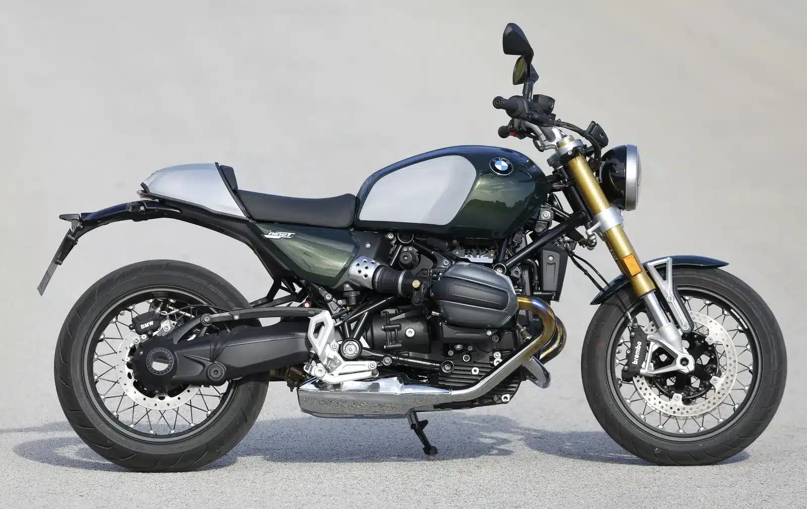 BMW R 12 Model Range Buyer’s Guide — Cruiser, nineT, S and G/S 5 BMW R 12 nineT side profile showing its 17-inch wheels and boxer engine